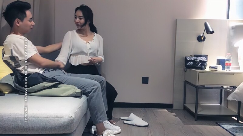 3000一炮【太子探花】外围女神瑜伽教练兼职脸蛋身材无一处不高分，狂草水多物有所值