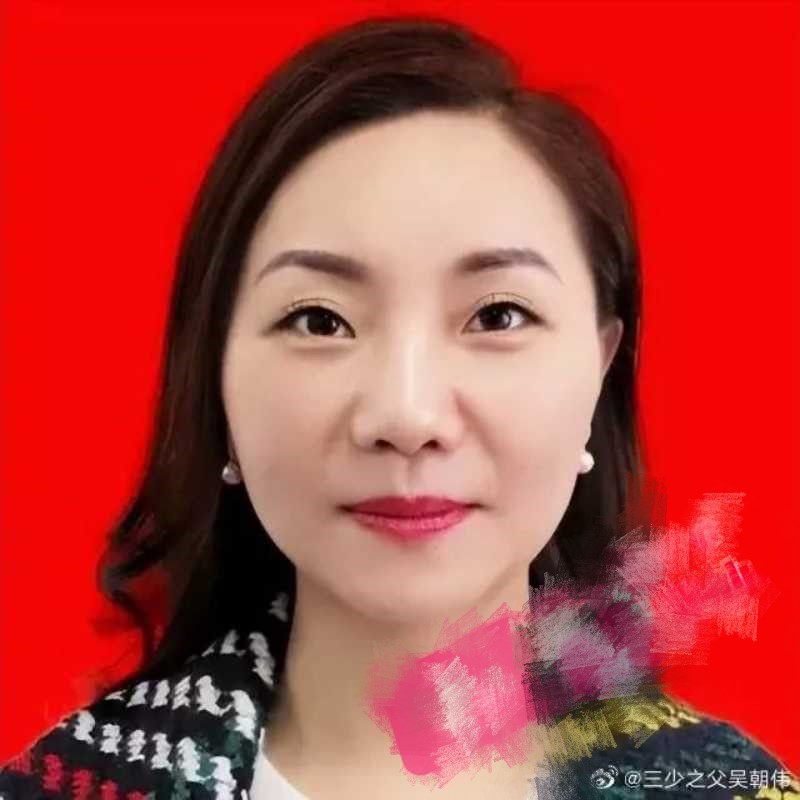 湖南女干部李小琼～为招商引资两年开房400多次 甚至还有人为其作诗一首!