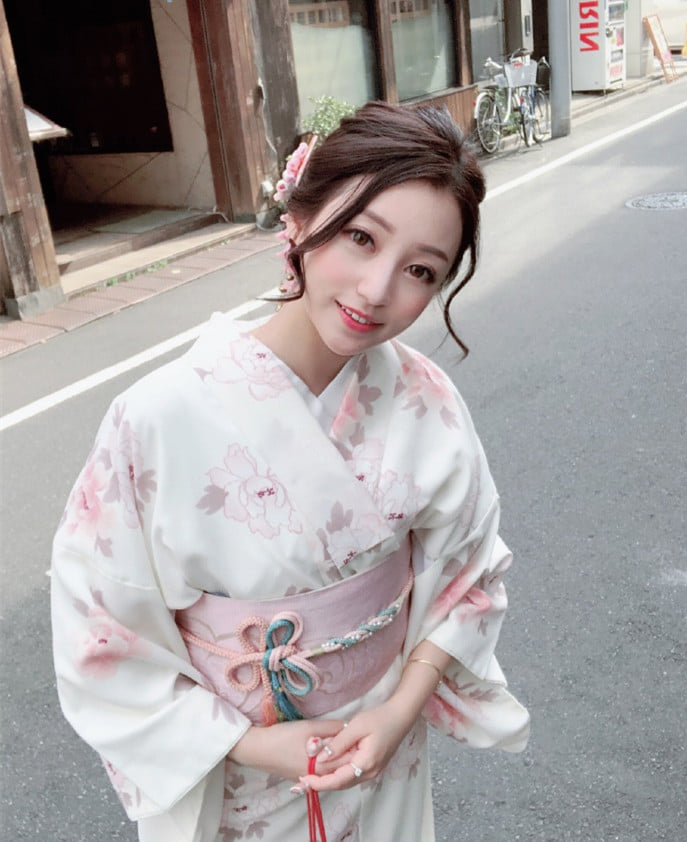 重点大学大奶女神级别清纯校花【李X娅】与男友露脸各种性爱自拍流出~已调教成纯纯的骚母G了