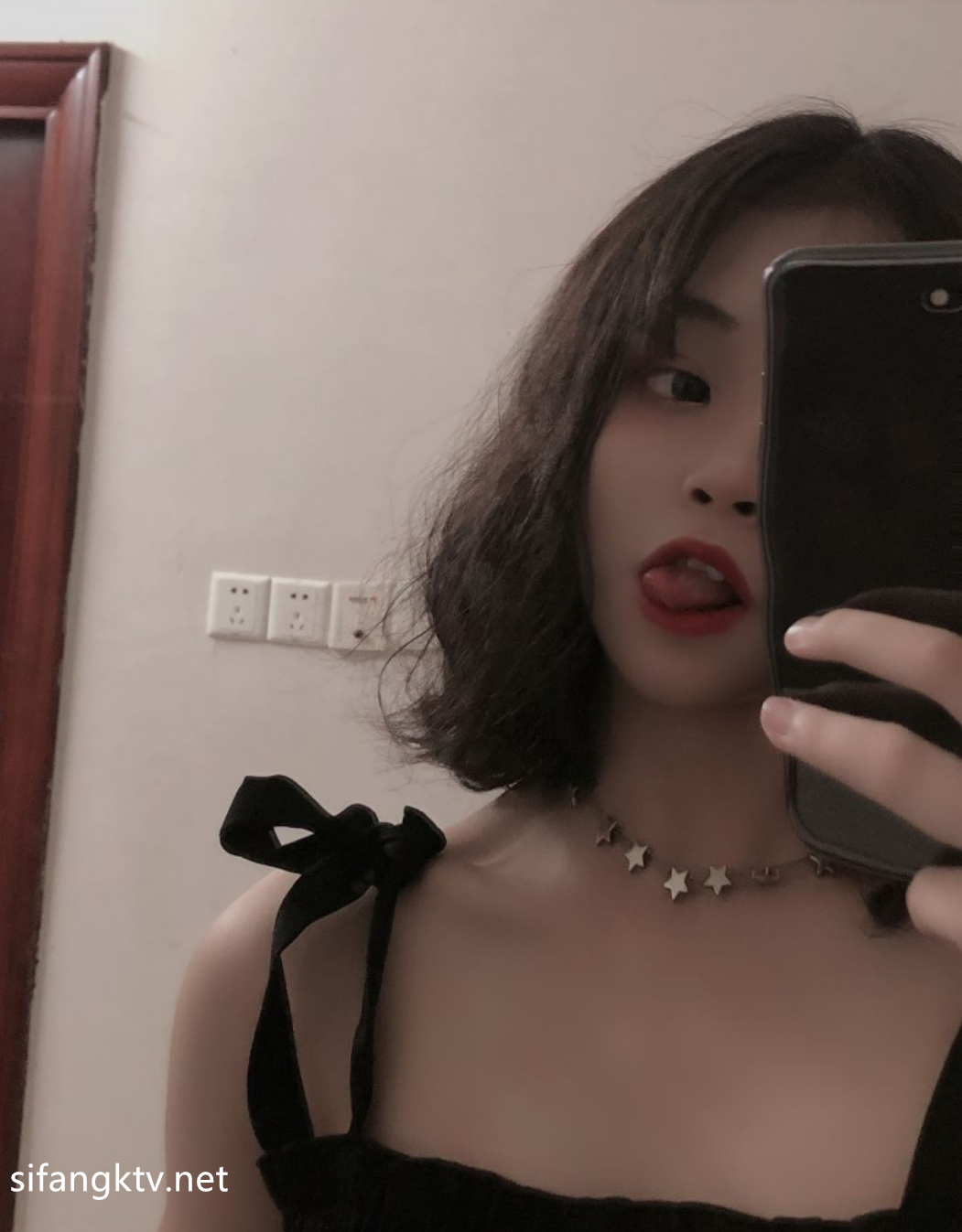 【精品泄密】大连海事学院张帆等7位美女自拍外泄