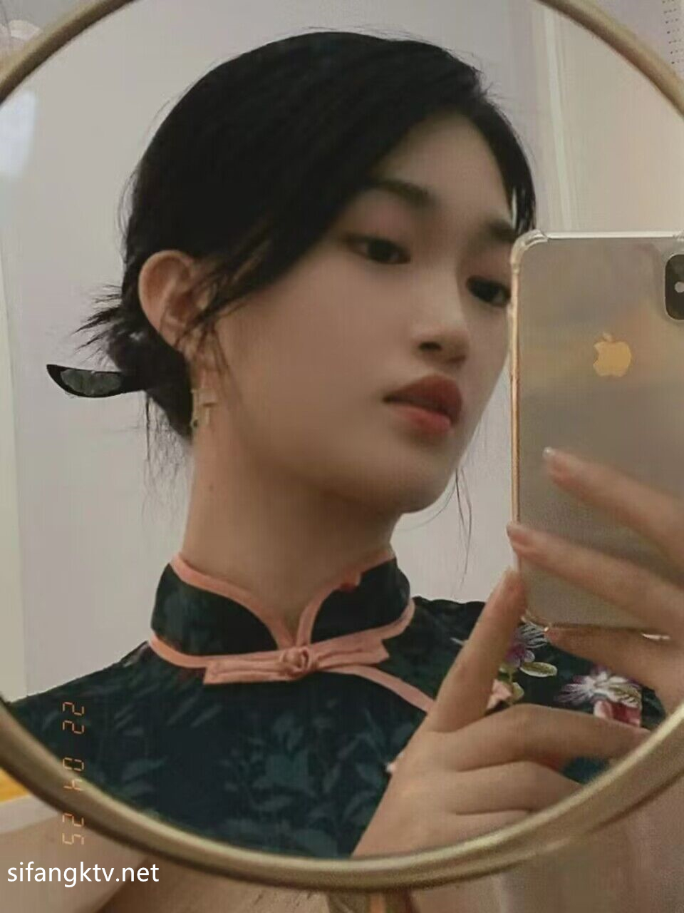 【精品泄密】大连海事学院张帆等7位美女自拍外泄