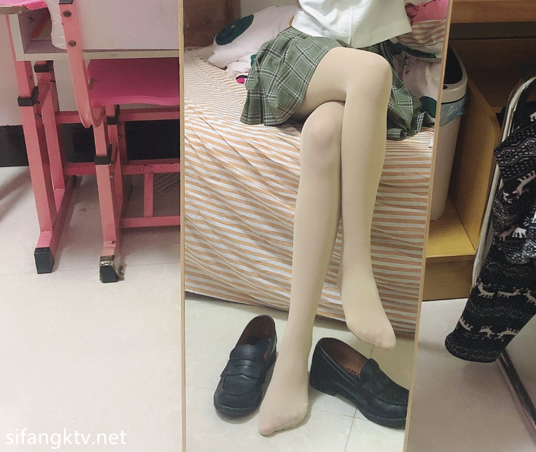 【精品泄密】大连海事学院张帆等7位美女自拍外泄