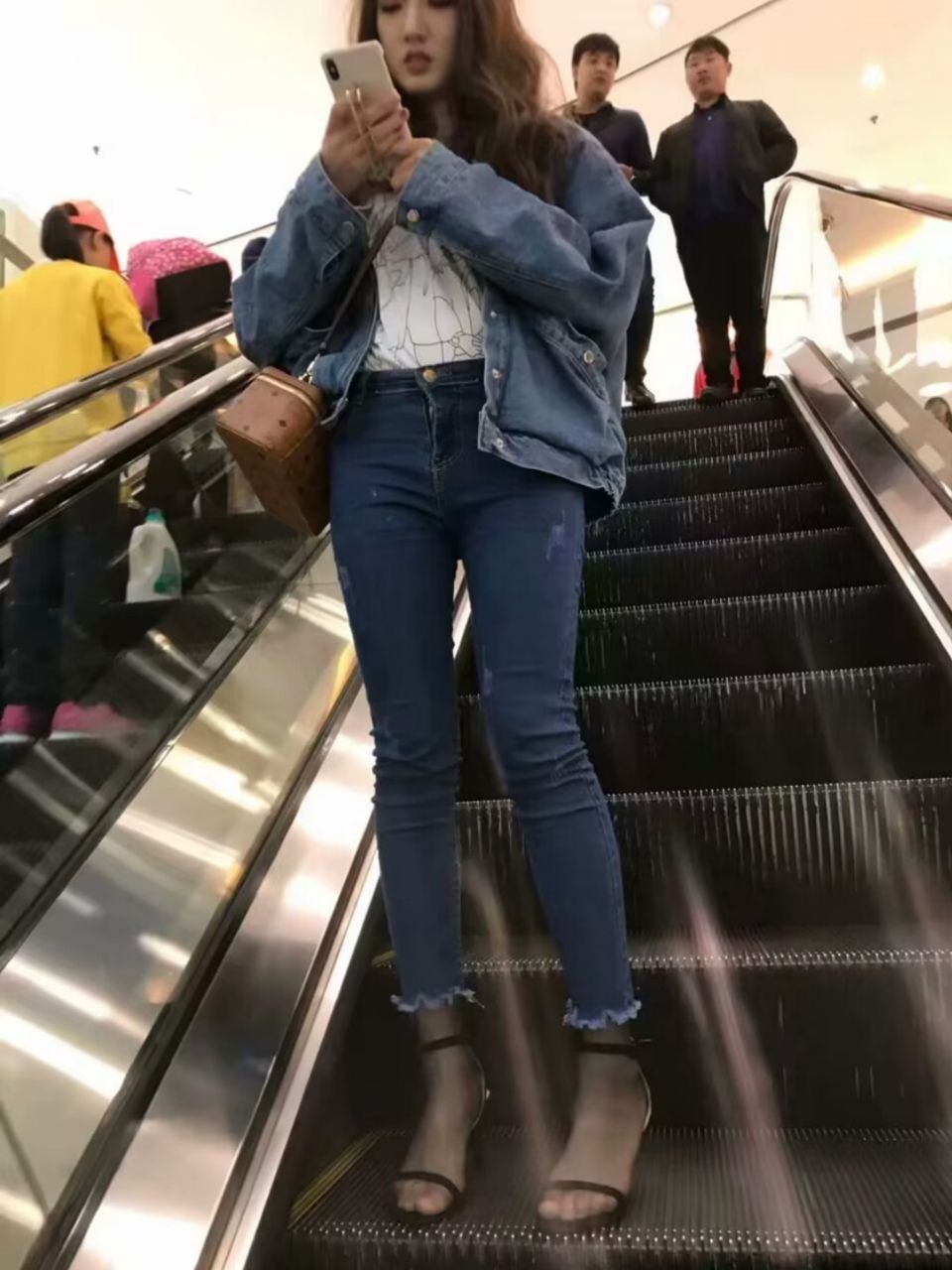 南昌大学经管学院大瓜 ,这么清纯的校花，居然还能干这种骚事，口交一级棒