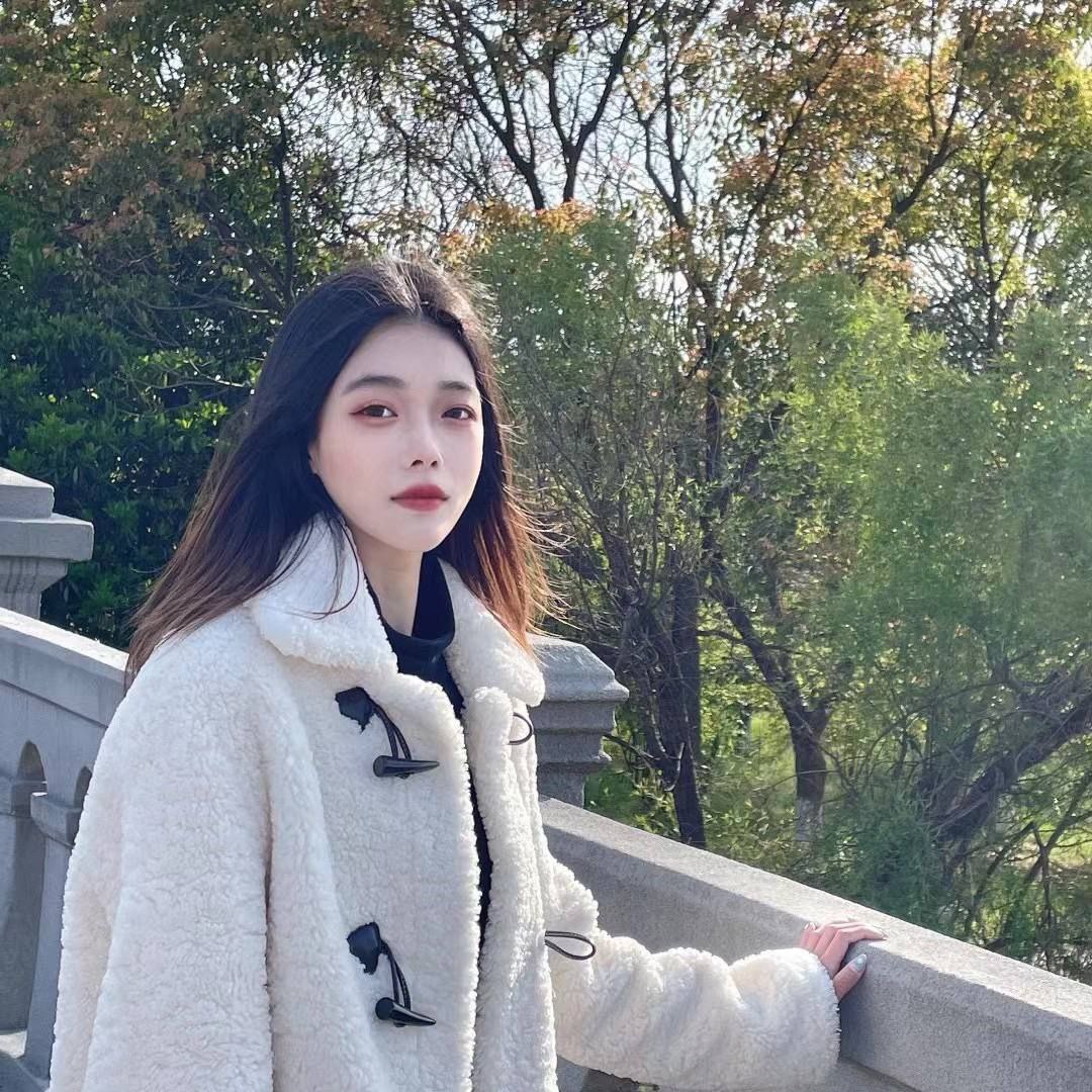 曝光成都台球厅助教周韵 每天穿短裙撅屁股勾引客人充卡 妥妥的公交车