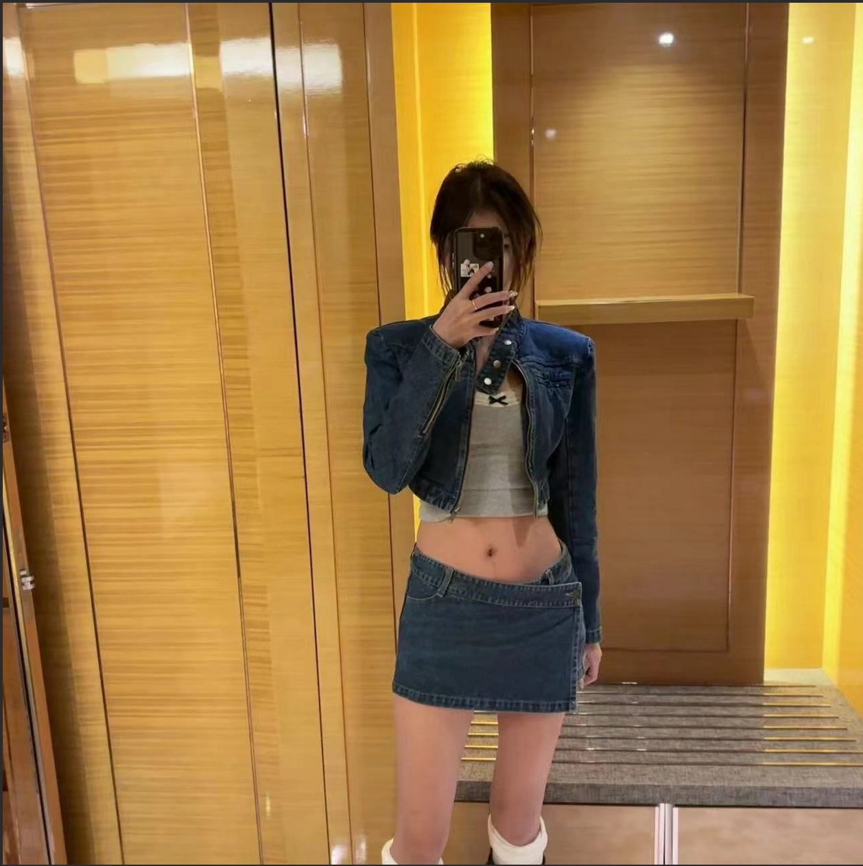 新疆出差认识的哈萨克族04年小姑娘！比混血儿还带劲的少数民族！真实约啪学生妹