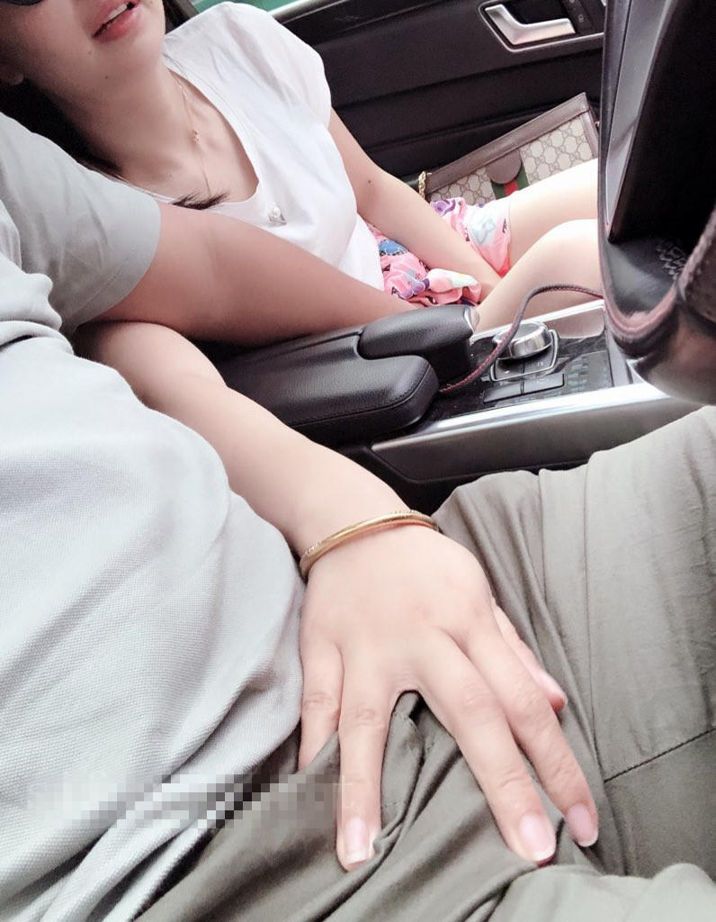 极品超清纯淫妻女神dashan333出轨全过程，带聊天记录