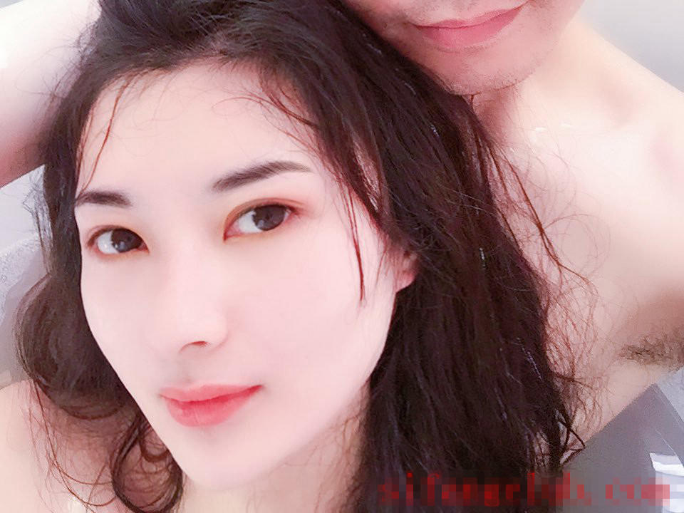 绿帽夫妻的日常视图合集3p日常情趣炮