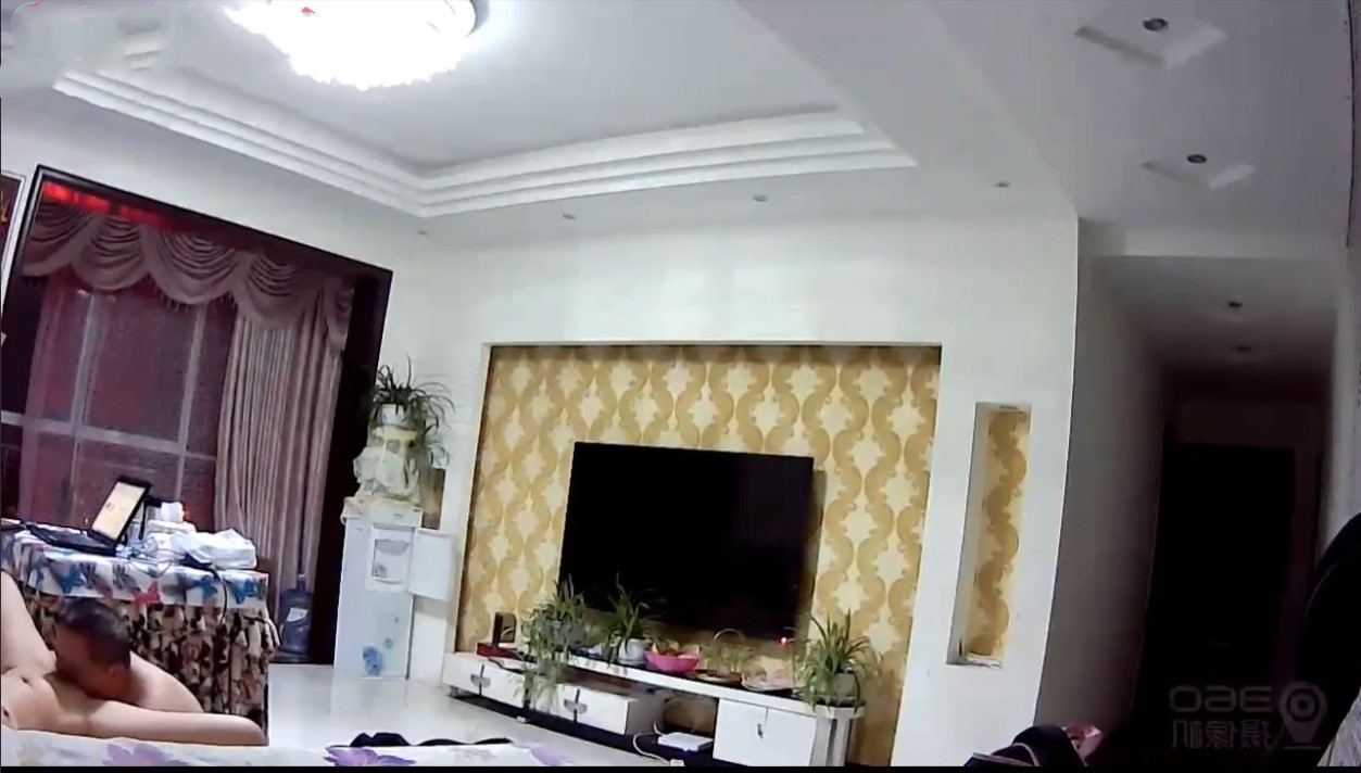 现实版武大郎和潘金莲～1米5大哥娶了一个风骚人妻 3分钟就结束战斗 西门庆在哪呢？