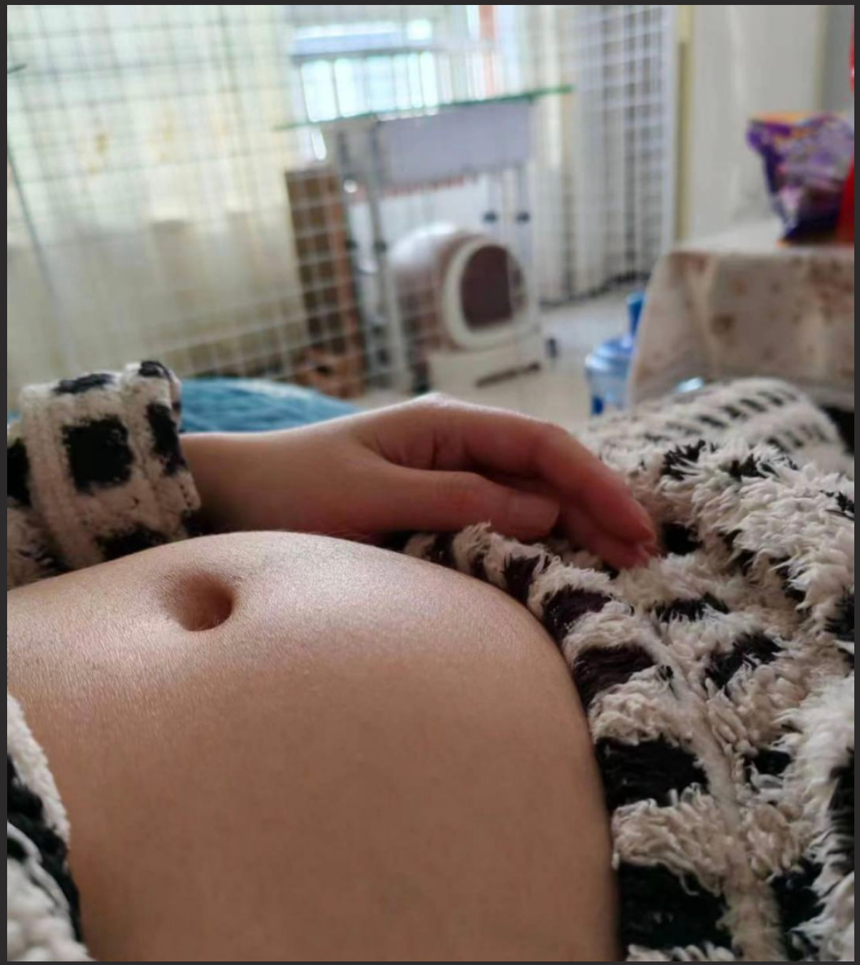 山东最美的爱妻 崔XK 被绿帽癖老公送人操 请把你们的精液都射给她