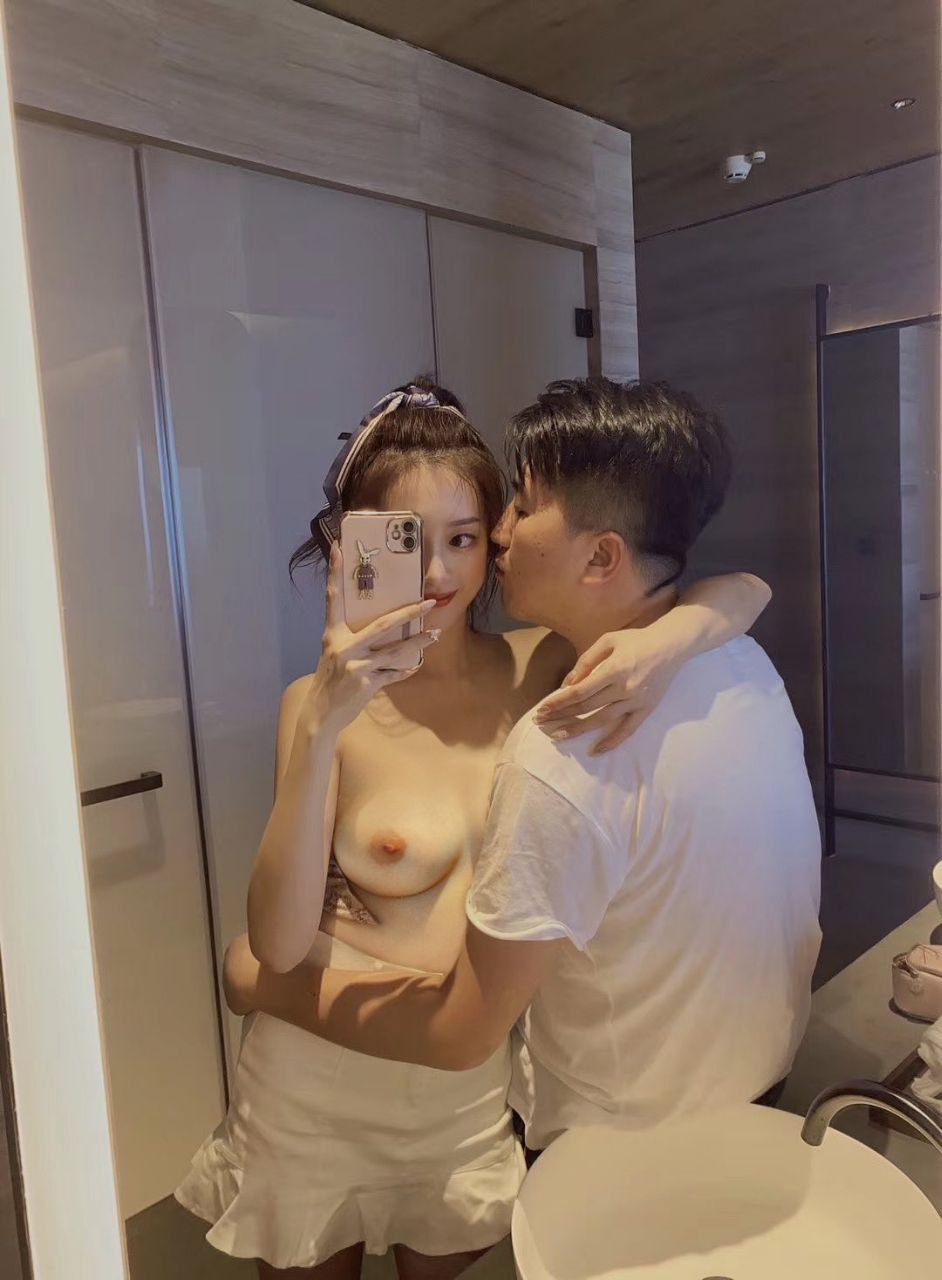 最佳小母G大比拼 同学眼里的乖乖女 在我这里只是只舔屁眼的母G 小闷骚型乖巧萝莉妹子已开发好