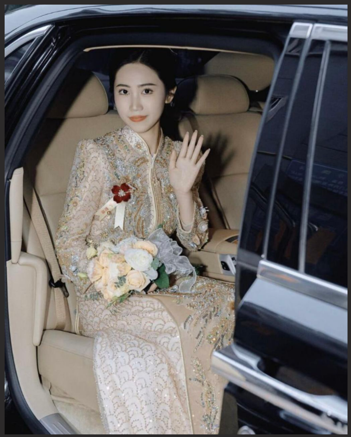 山东最美的爱妻 崔XK 被绿帽癖老公送人操 请把你们的精液都射给她