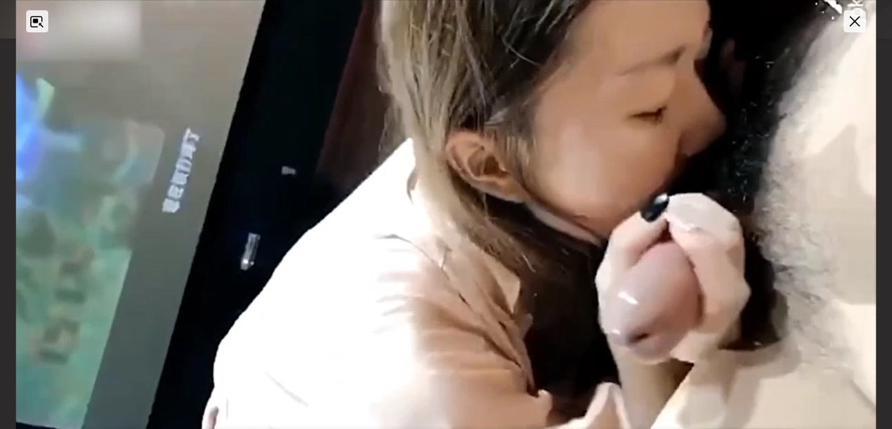 青岛航空专业老师张Y曦 甘愿听从校领导安排成为性奴  陪睡陪玩