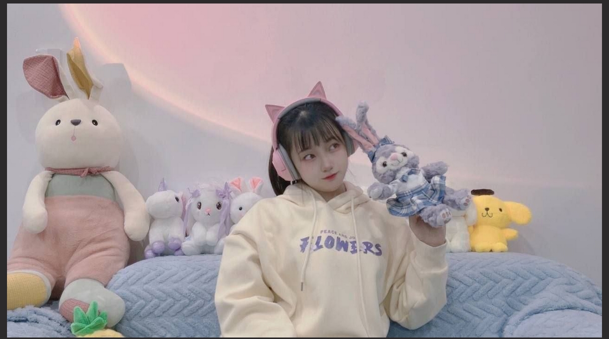 武汉大学重度反差婊李思颖曝光 微胖才是极品 两任男友调教