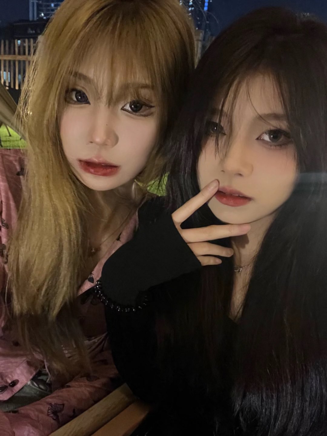 女神挑战两根棒棒 反差白富美 被两根肉棒同时满足 上下两张嘴都要做爱很生猛 视觉感超强