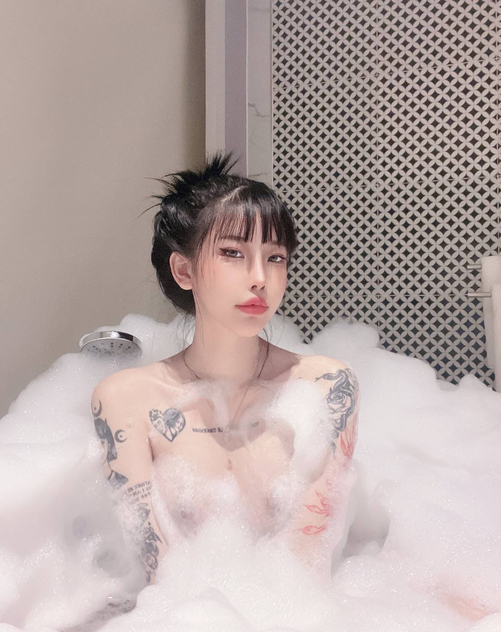 露脸才是王道 颜值即正义 露脸才是王道 高颜值反差婊 双面女神 完美露脸 肆意蹂躏