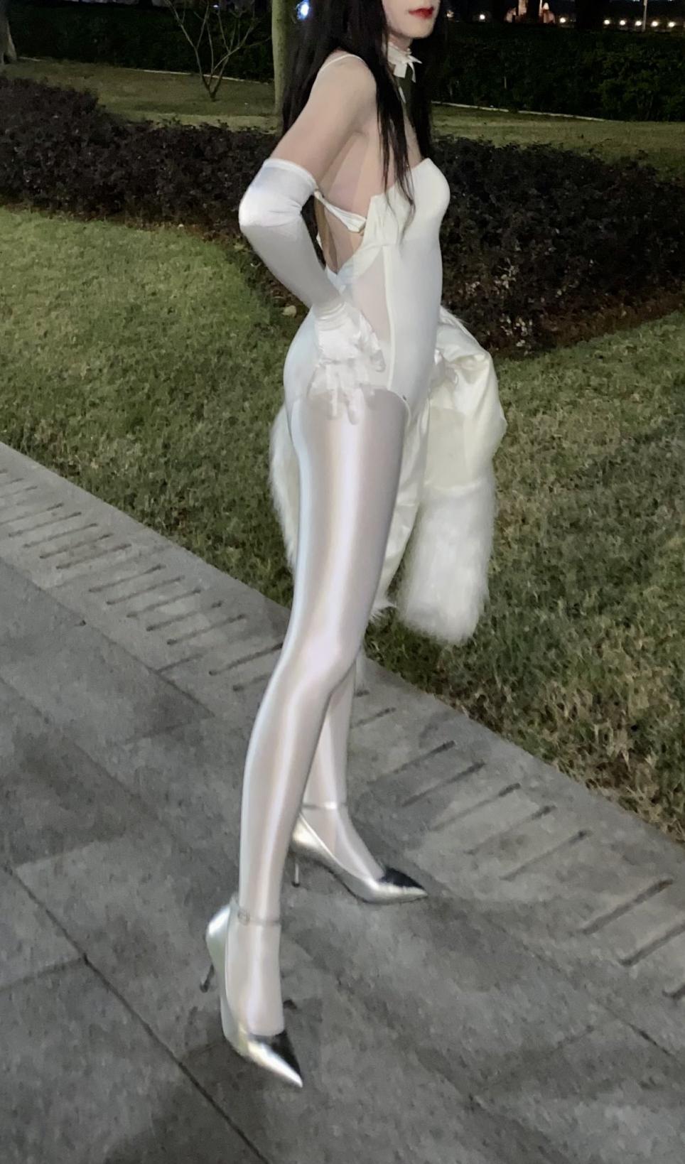 极品人美声甜的小姐 小穴被哥哥的大肉棒草开了 逼水流个不停做完爱腿都软了 又刺激又爽 流出一逼白浆