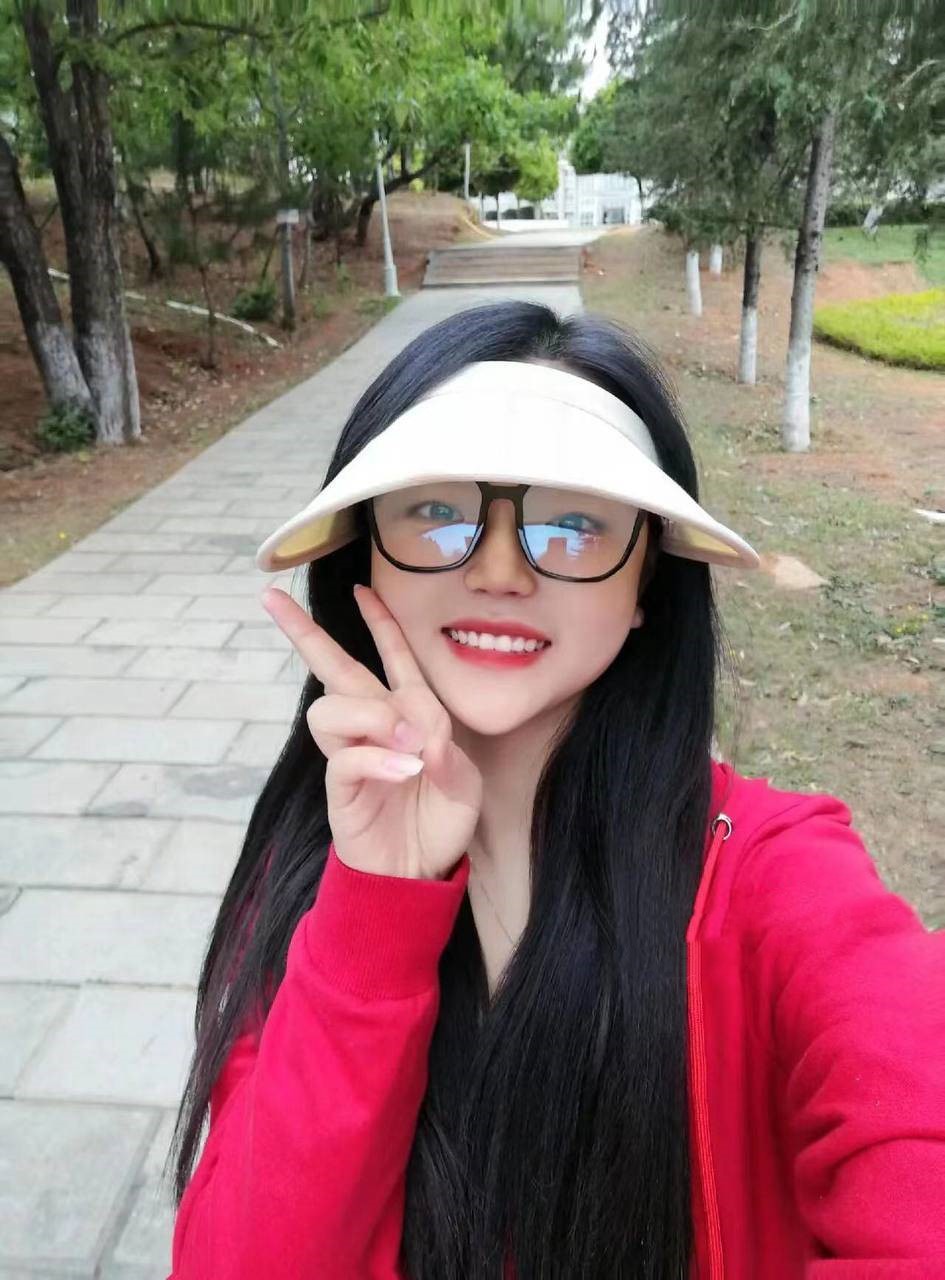 【独家爆料】贵州 铜仁学院 大四学姐 杨依云 骚母狗爱勾引男人