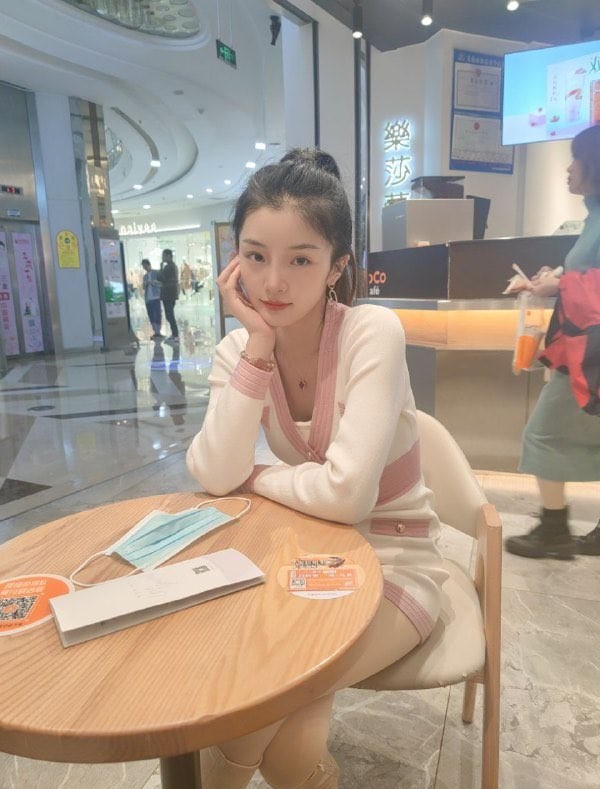 ❤️肏出来的泪水、高潮时的泛红、和颜射后的精液、绝对是女人最好的化妆品❤️气质优雅的女神