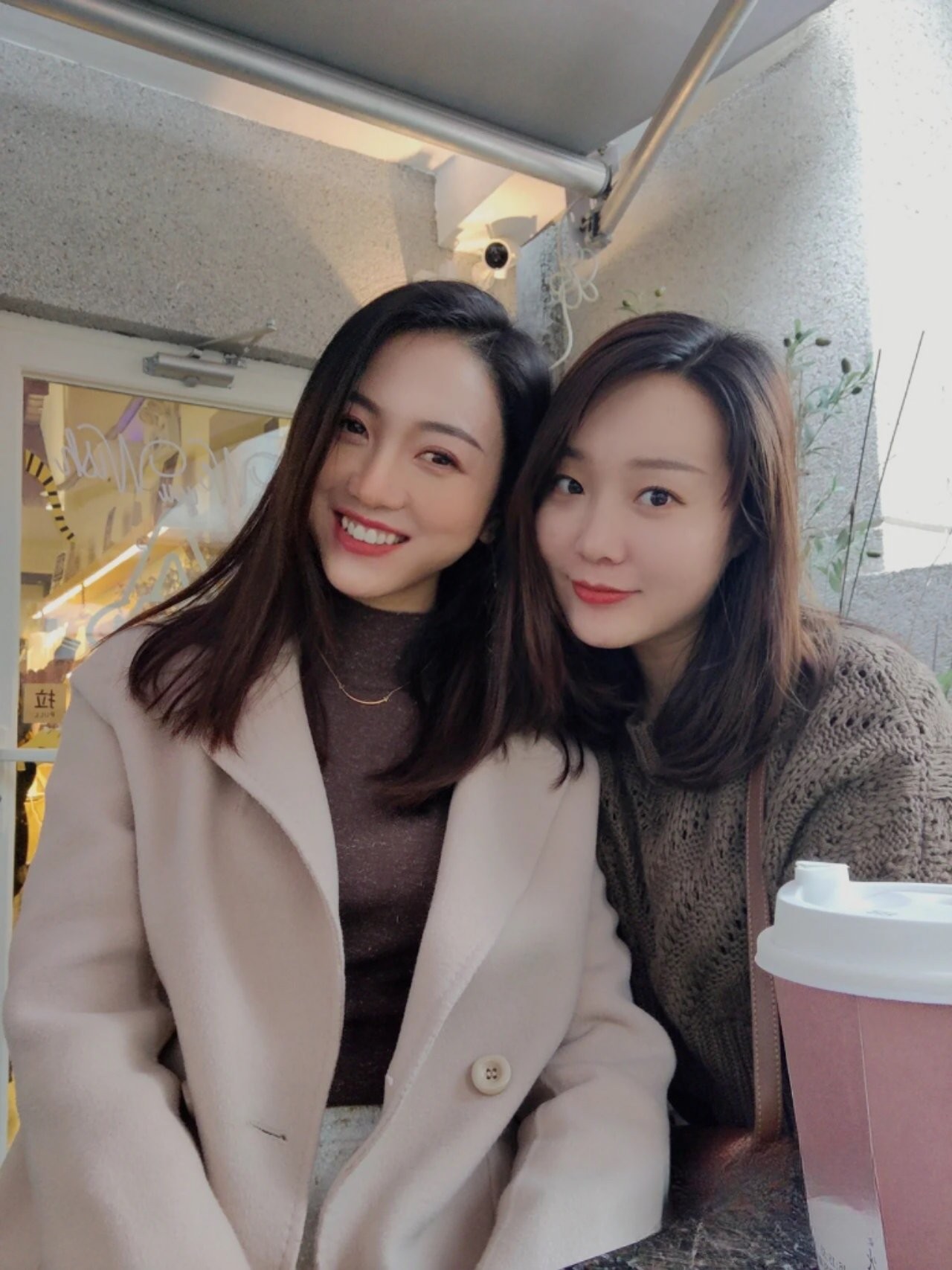 要优雅 也要舒服 气质温柔的女神  床上依然那么美 叫床声也如此的优雅 最好的性爱体验给最美的你