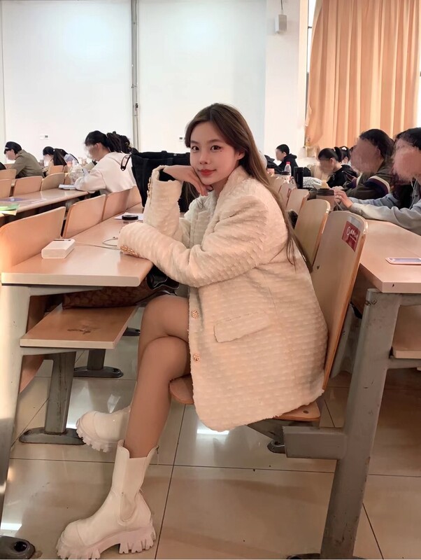 肏出来的泪水、高潮时的泛红、和颜射后的精液、绝对是女人最好的化妆品 痴迷于快感的小母狗