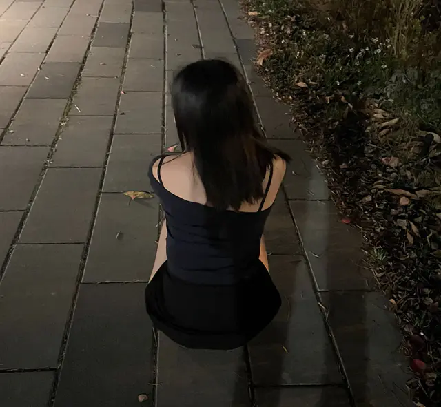 微醺外出散步消食之想要吃鸡