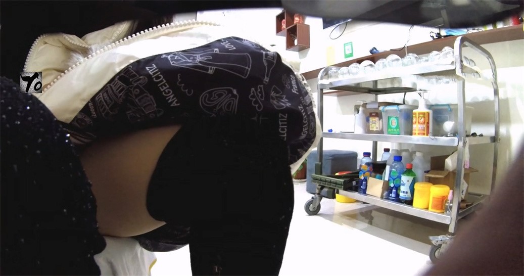 双技师按摩超爽体验 轮番上阵操饥渴人妻 内射骚逼