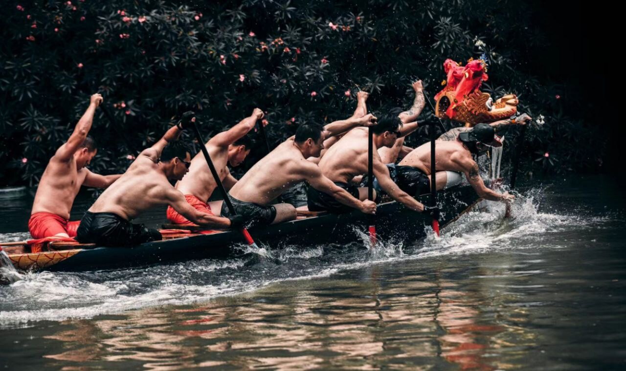 《端午节》祝俊男靓女们端午安康！