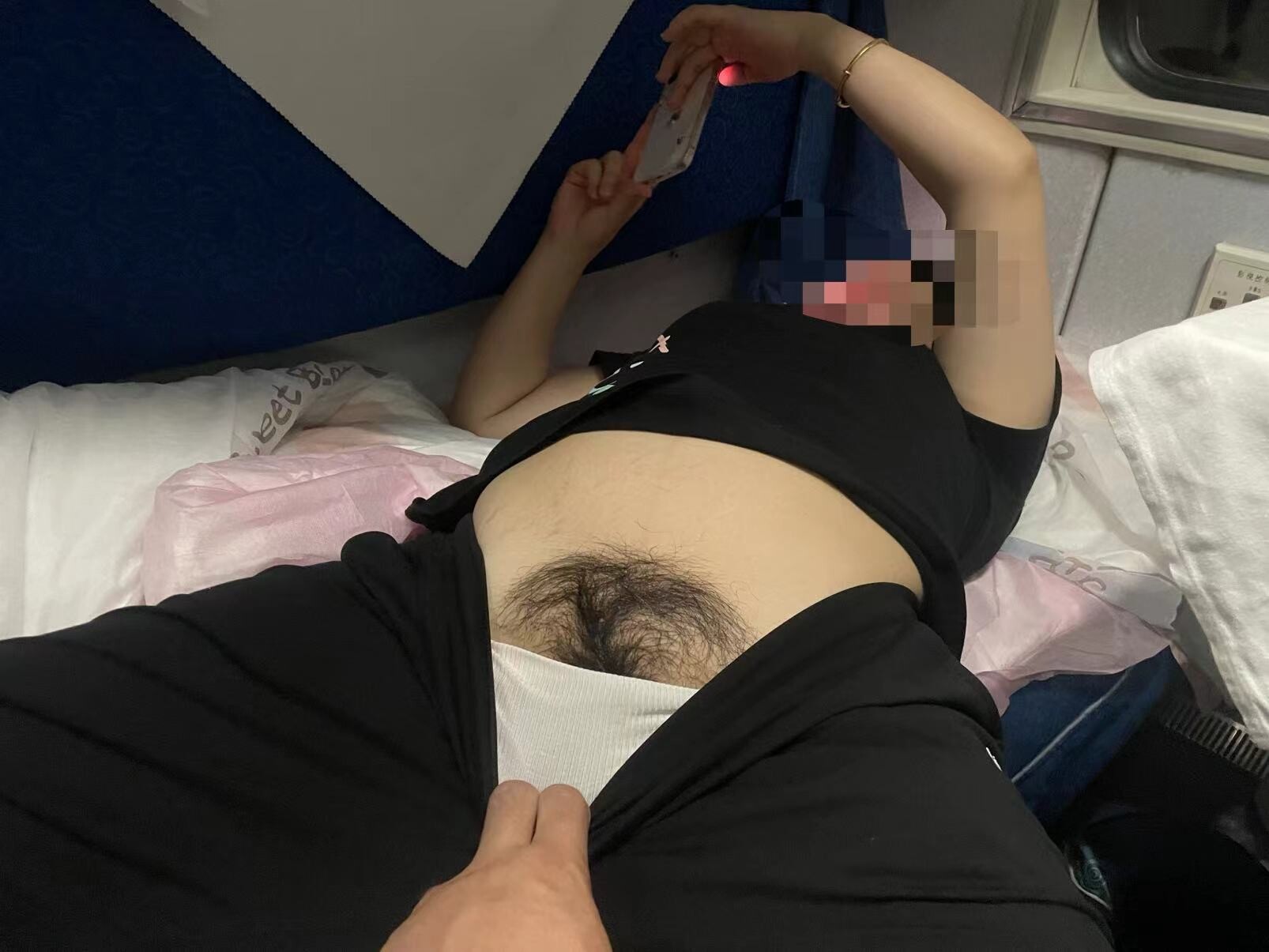 火车厢+楼道漏出