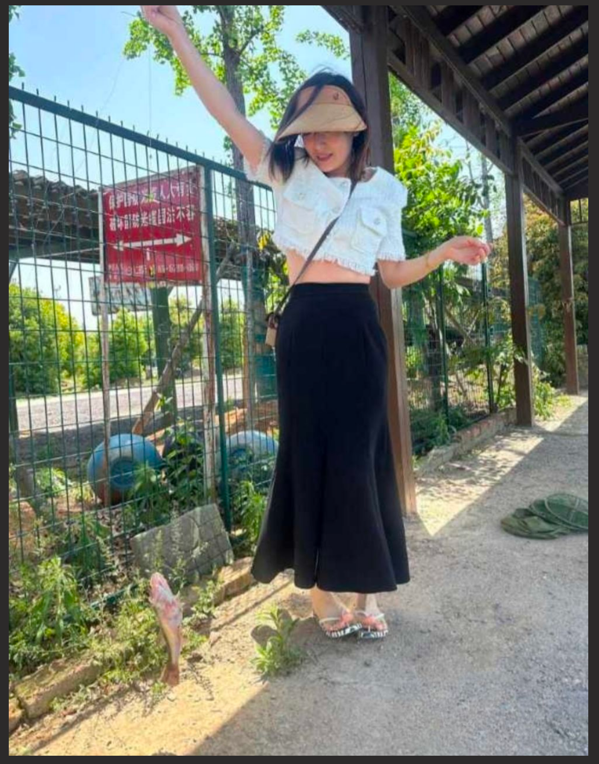 南京市IDO女装老板娘婚内发各种裸照 勾引男人打炮 一年45个