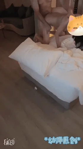 娇妻的第一次spa!开始害羞，到欲罢不能。最后受不了主动吃技师的大鸡巴！被技师暴操！