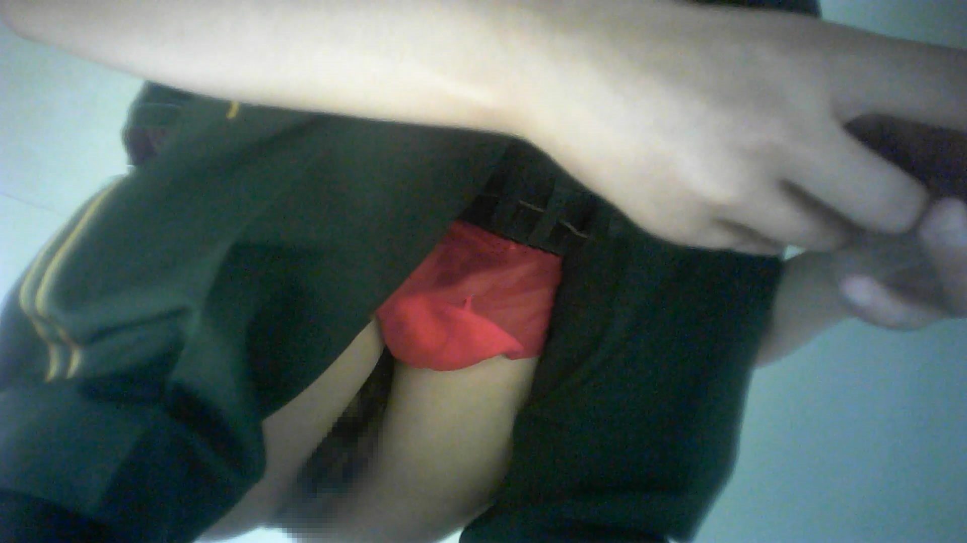 女厕偷拍 J校学院女学员们如厕都是高级好穴