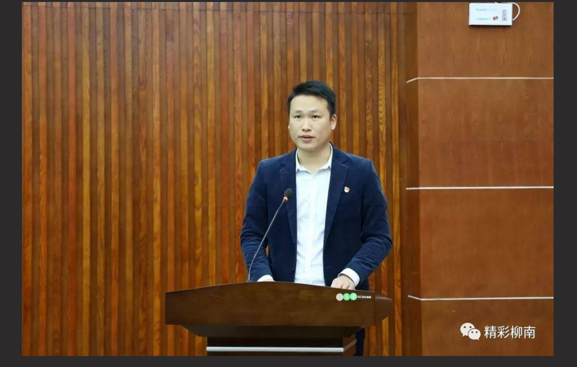 柳州工信局大瓜 梁局长出轨电信业务经理蓝澜后续 局长浴血奋战闯红灯