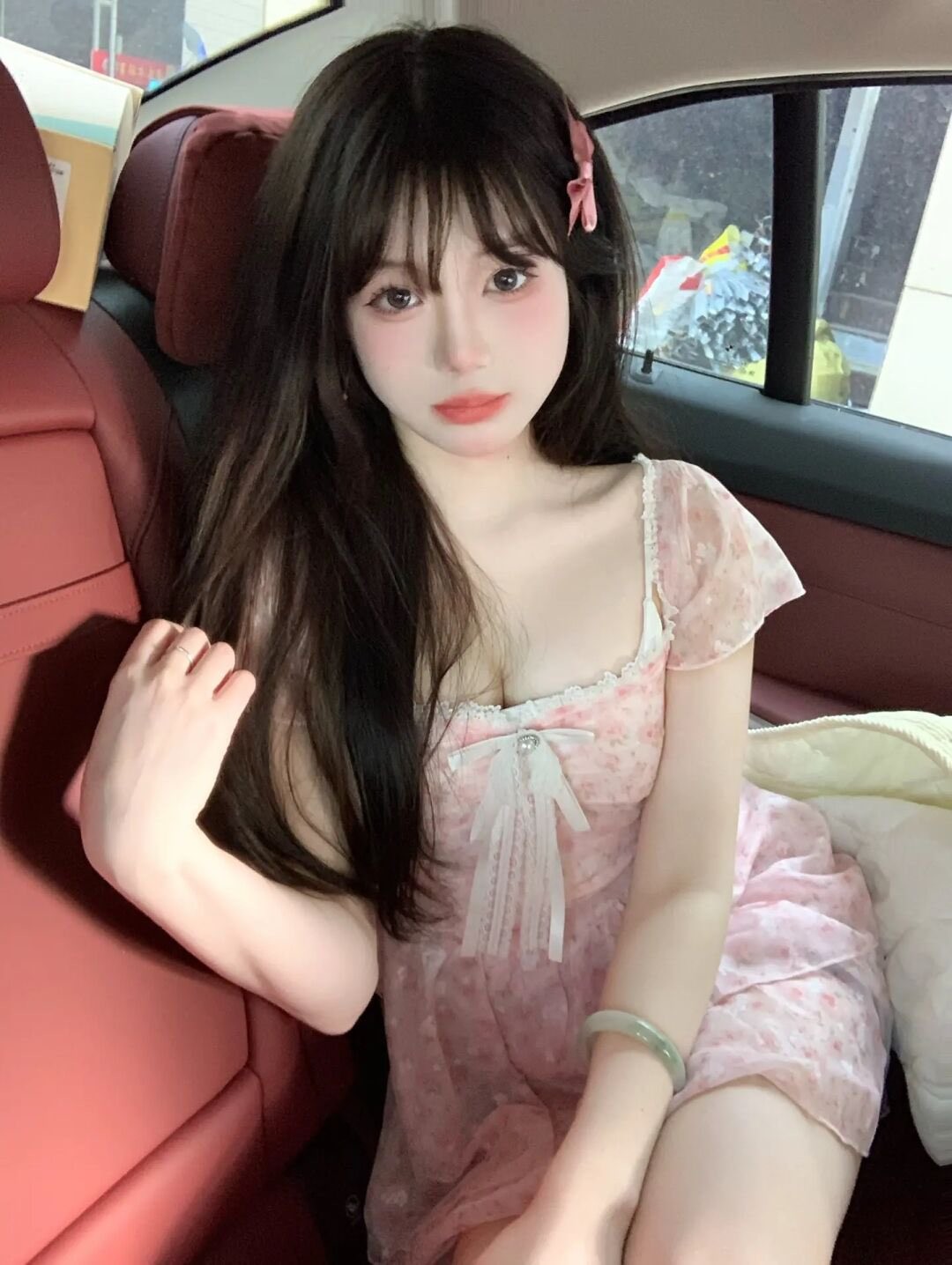 【萝莉风格❤️娇小萌妹】白白嫩嫩小可爱 猛烈的干学生妹 看她爽到不行的小脸蛋真棒 大吊配小穴两人一起