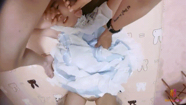 可爱00后小仙女 白白嫩嫩的可爱妹子 奶油肌肤!纯欲系少女 粉嫩无毛小嫩逼 嗲声嗲气 做爱很生猛