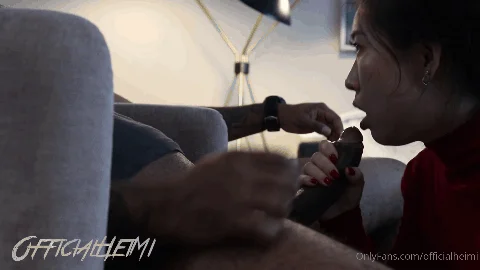 ✨华裔媚黑婊「HeiMi」OF露脸性爱私拍 恋黑女奴情迷胡子黑鬼男友大黑屌疯狂骤雨爆操