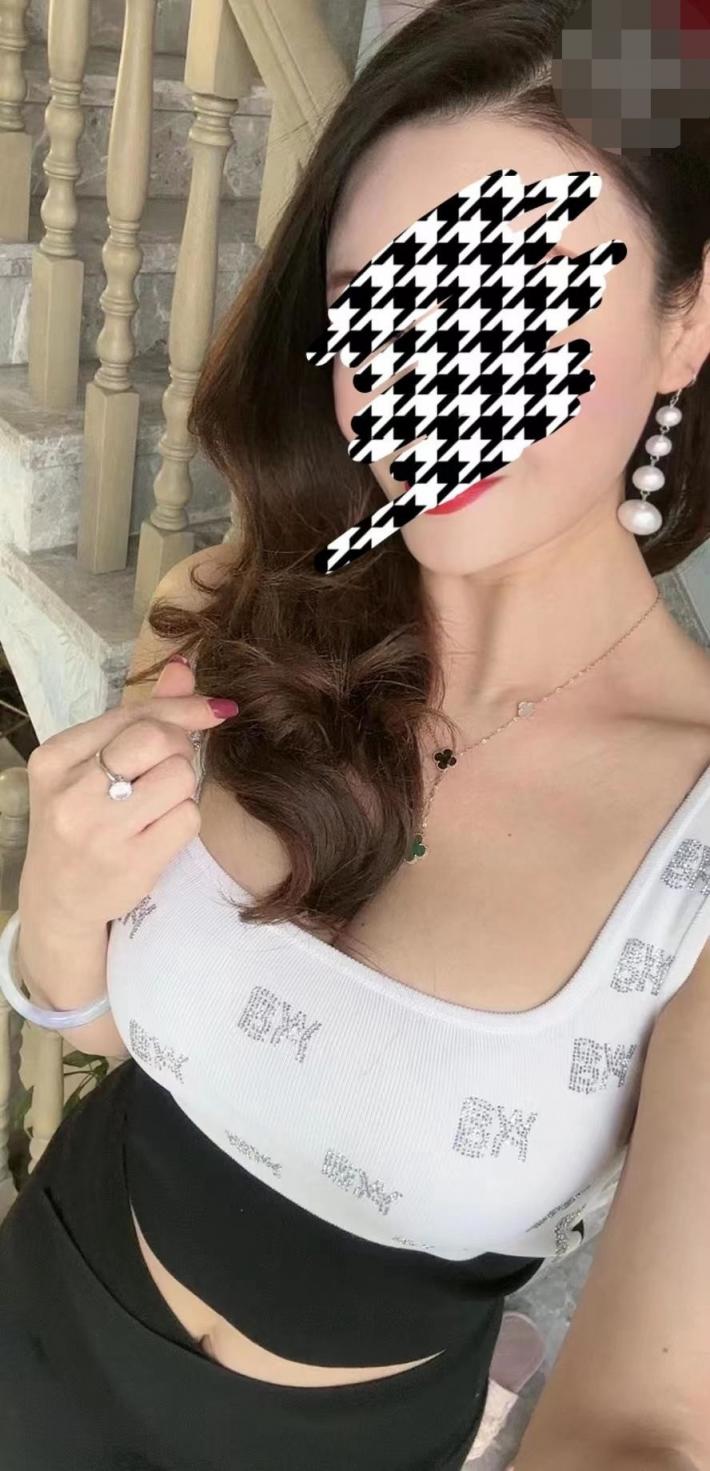 ✅最新宇宙母子乱L后续1✅捆绑强上大长腿巨乳妈妈，瑜伽舞蹈老师跳舞强插B，附生活照