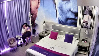 学校主任与良主任酒店幽会，绝逼老手中的老手，光调情就让美少妇高潮三次，实在是太猛了！