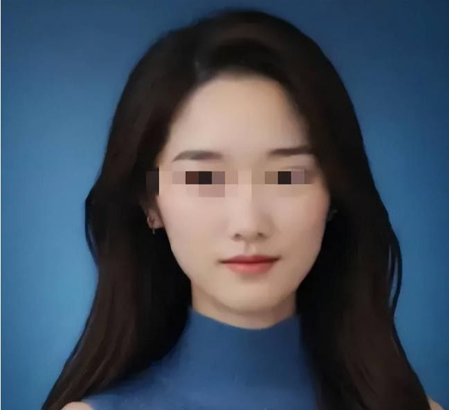 中金轻生员工郑雯露生活照曝光！漂亮又知性