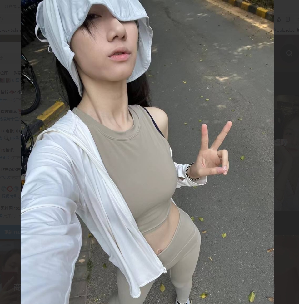 临沂瓜友投稿【棚拍的客户 民舞老师】有未婚夫却主动挑逗 在影棚内射当做拍摄费用