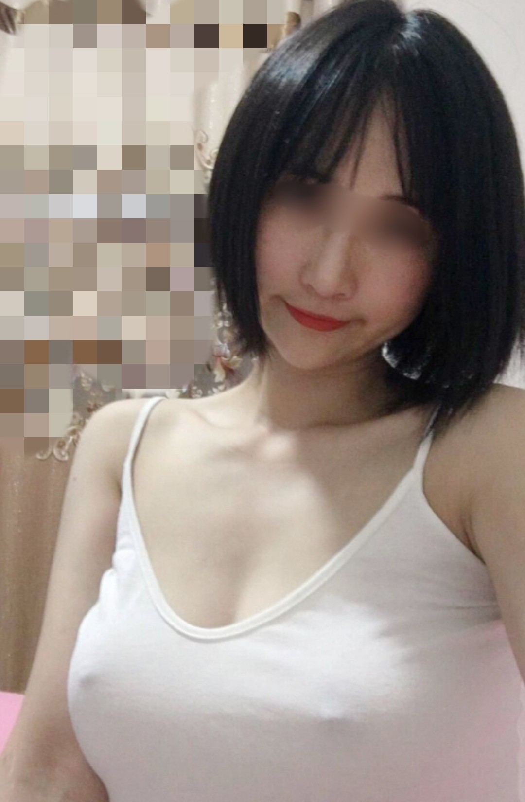 撩了个很瘦，但腰细且胸大的极品少妇