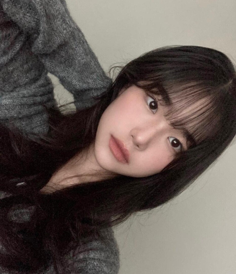 反差女大只是还不够骚，需要像母狗一样狠狠的调教