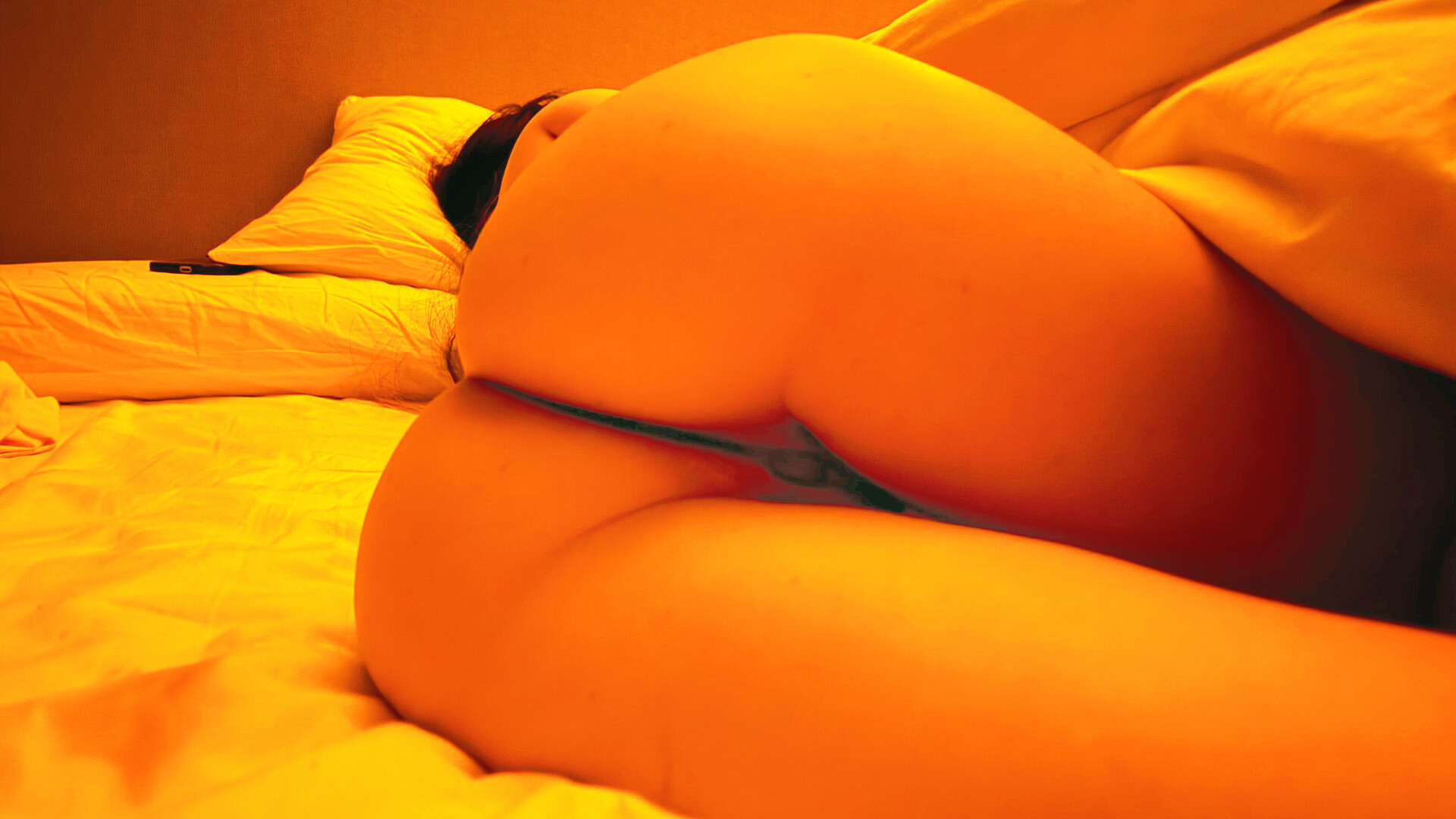 [反差母狗]淫妻潇潇老师肥臀大奶周末带出去开房操