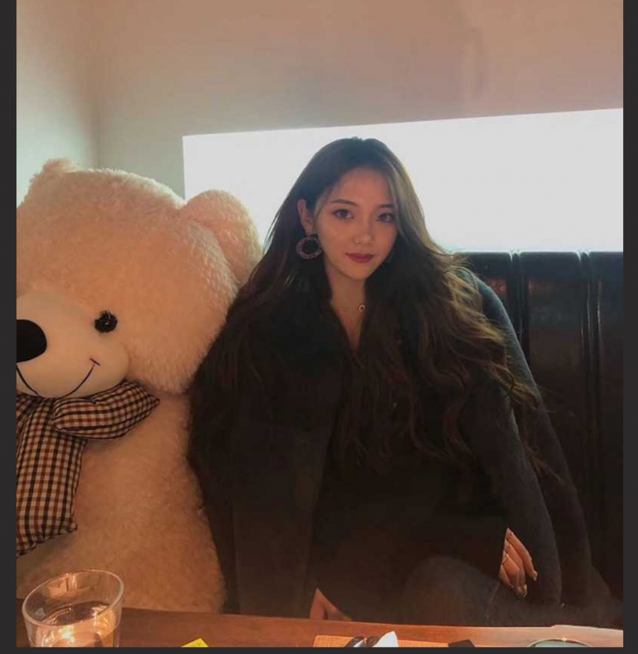 江西宜春学院极品女神冯萧娜 被男友约到酒店联络感情 把丝袜塞到小姐姐嘴里暴力插入 光听声音就已经射了