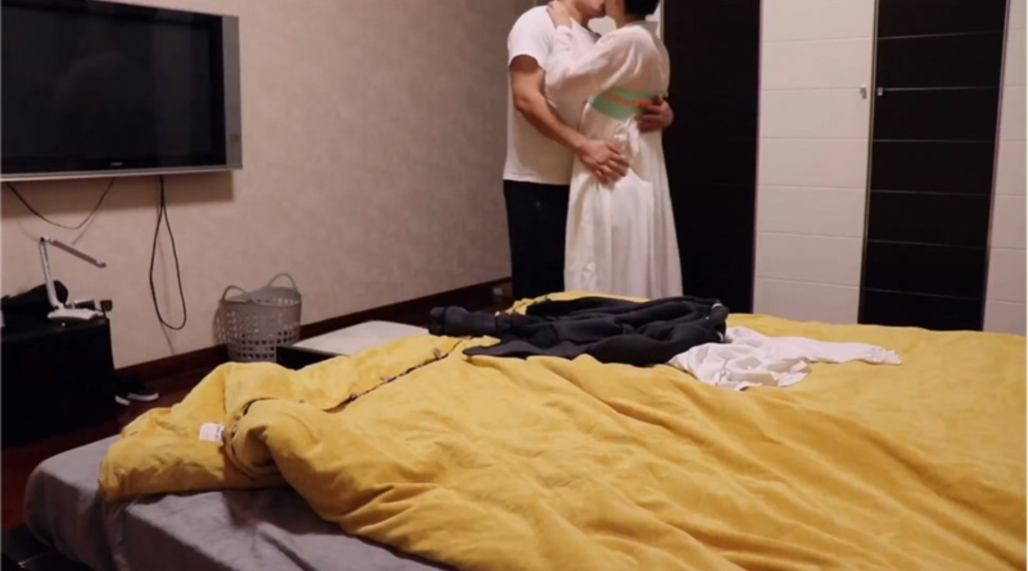 单位领导单身宿舍约炮美女女下属❤️吃鲍鱼啪啪把BB操成一个大洞直接干趴了完美露脸