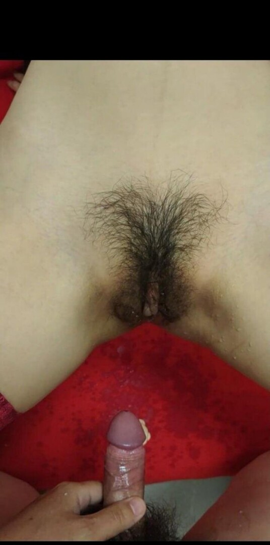 先把嫂子玩到潮喷，再把精液射到嫂子骚逼里，真的太爽了