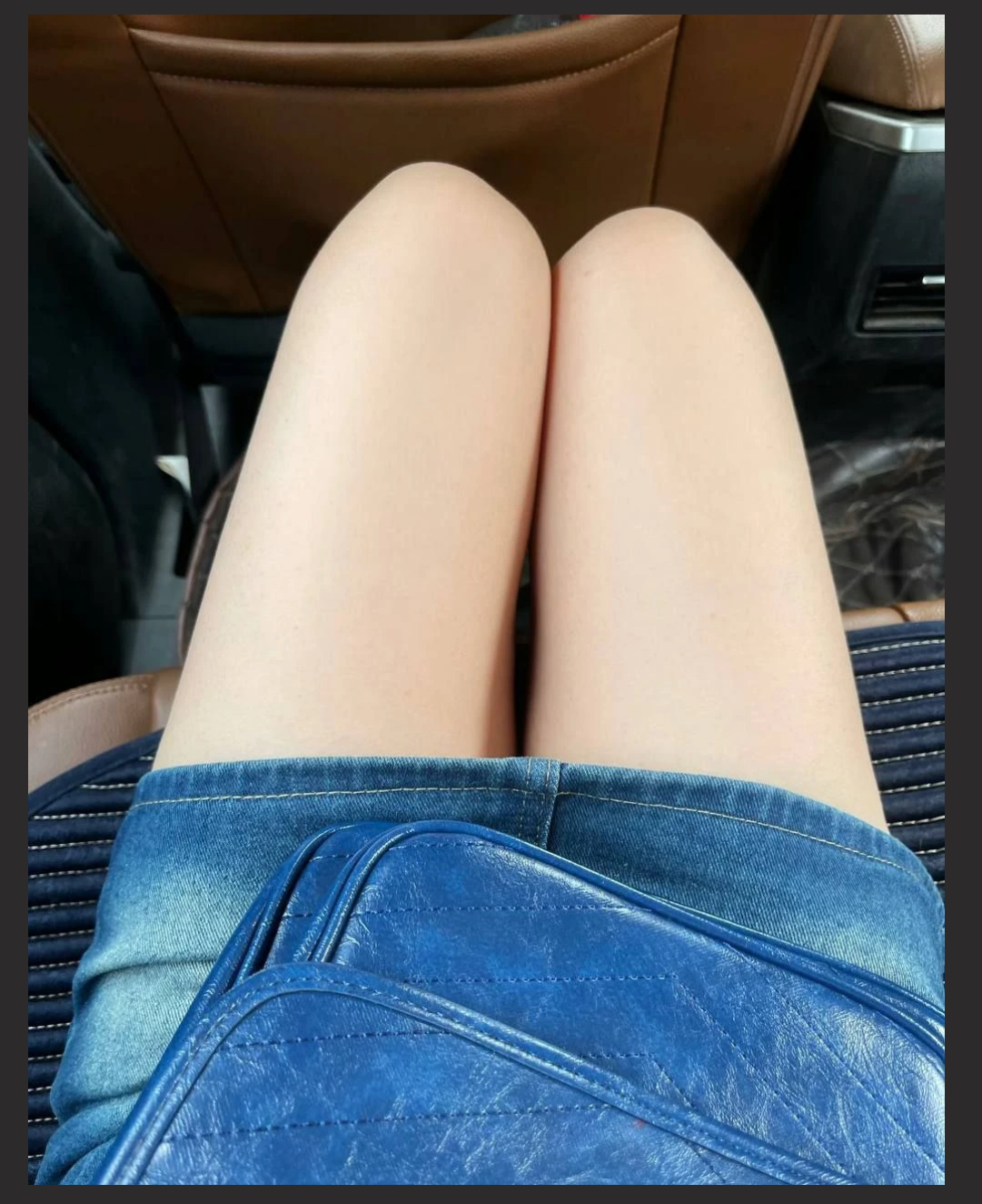 东北三骚之哈尔滨医科大学极品眼镜妹口交合集  喜欢吃鸡巴，丝袜足交，口爆 3p 样样精通