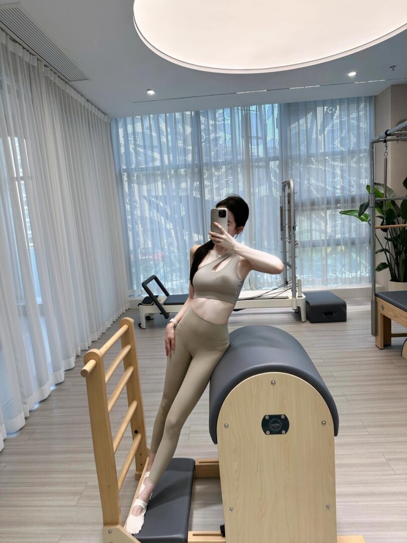 NTR和露出，跟女友的第一次露出。[12P]