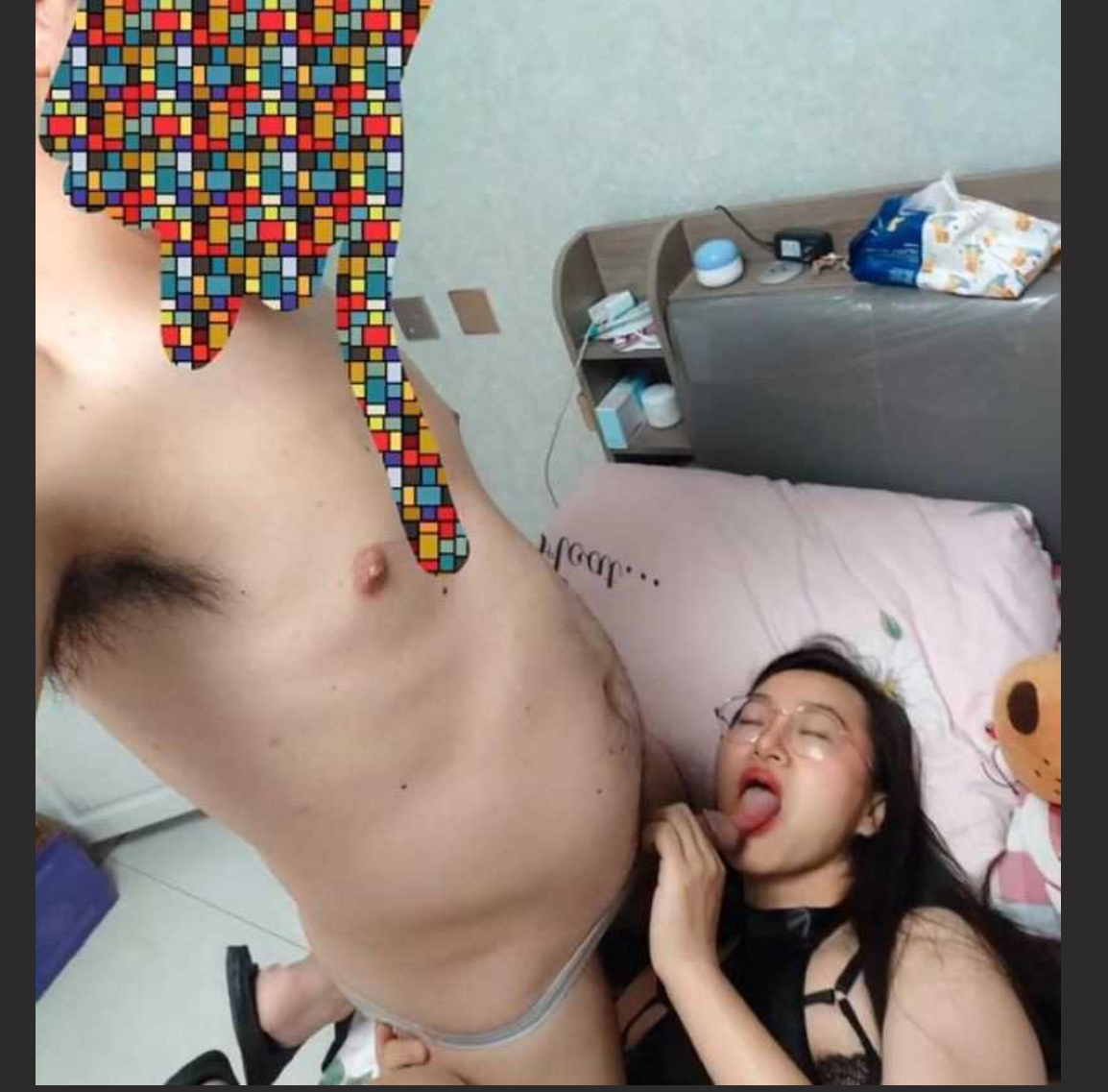 安徽池州中学教师 刘璐 与校领导偷情 领导的癖好竟也是痴迷情趣内衣！