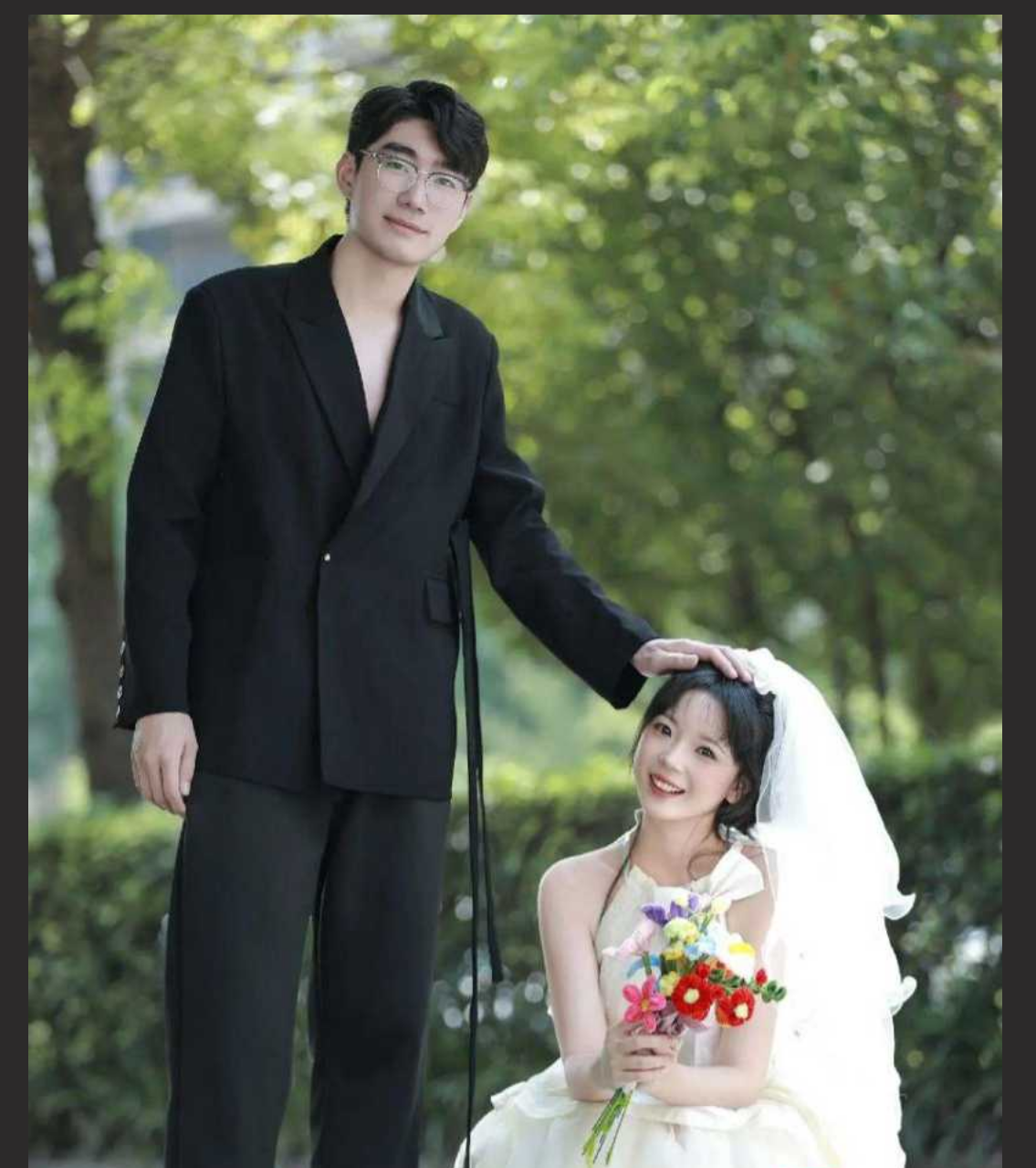 婚前婚房出轨偷情 江苏新娘出轨门事件！结婚前一夜和前男友穿着婚纱交流博被曝光！
