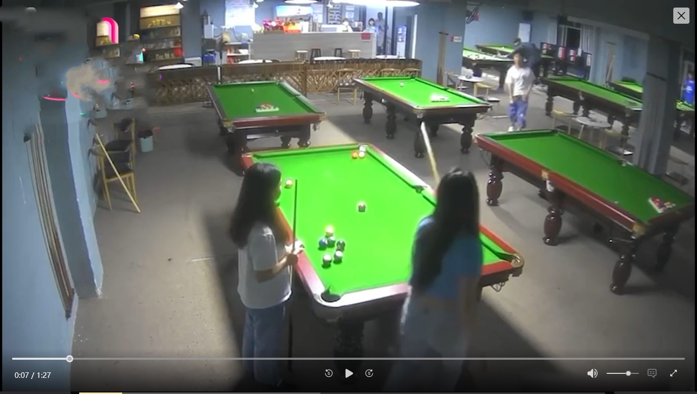 打炮圣地台球厅！台球厅确实是个好地方，不但可以打台球还可以打炮！